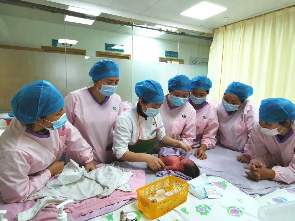 达州妇婴监护型护送
